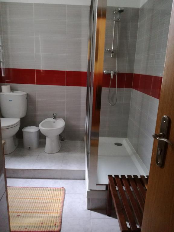 Hospedaria 5 Bicas أفيرو المظهر الخارجي الصورة